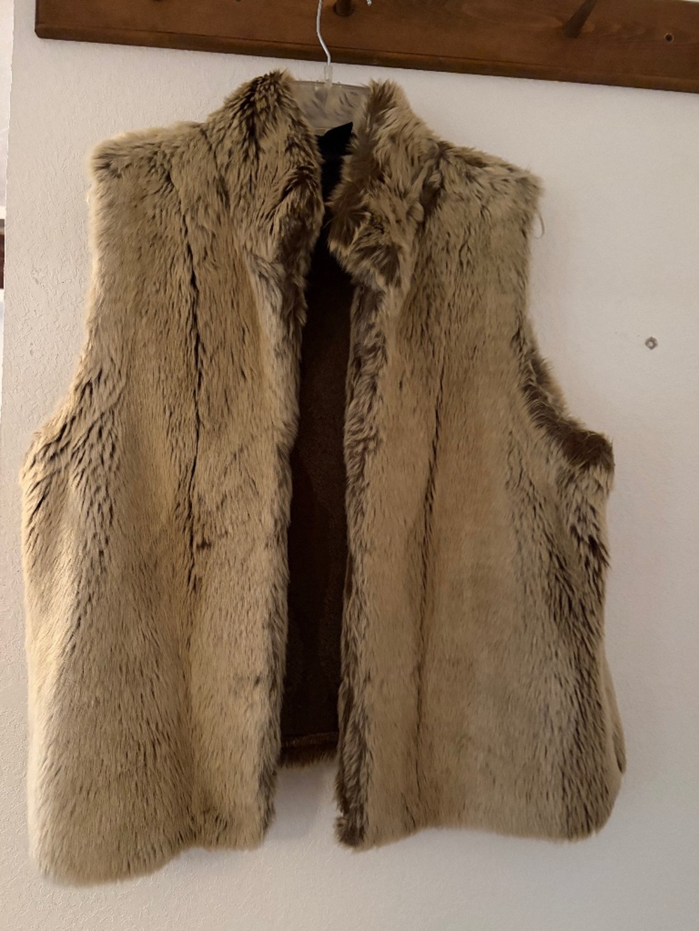 Faux Fur Vest by Parkhurst. Women's XL